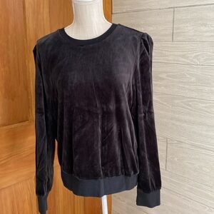 Juicy Couture black velvet sweatshirt. Size XL
